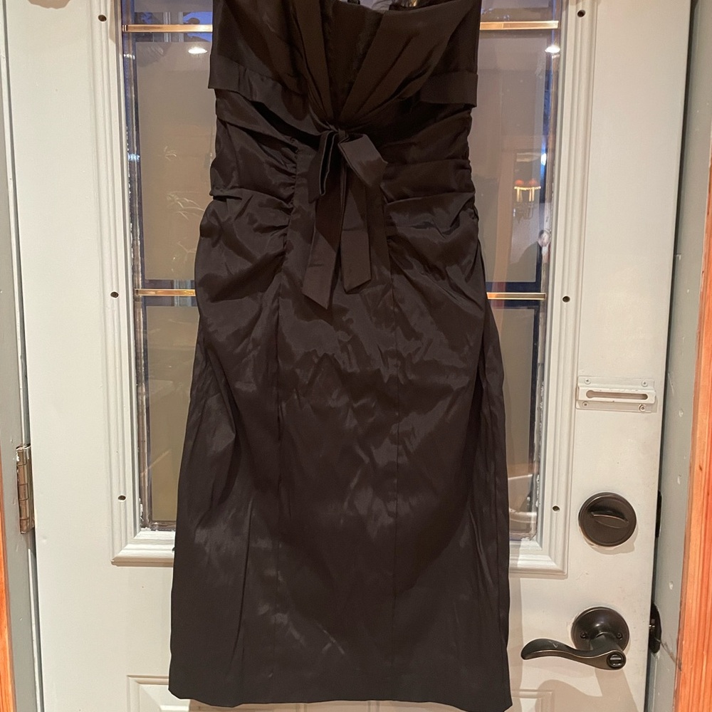 Xscape.Elegant Black Strapless Dress
